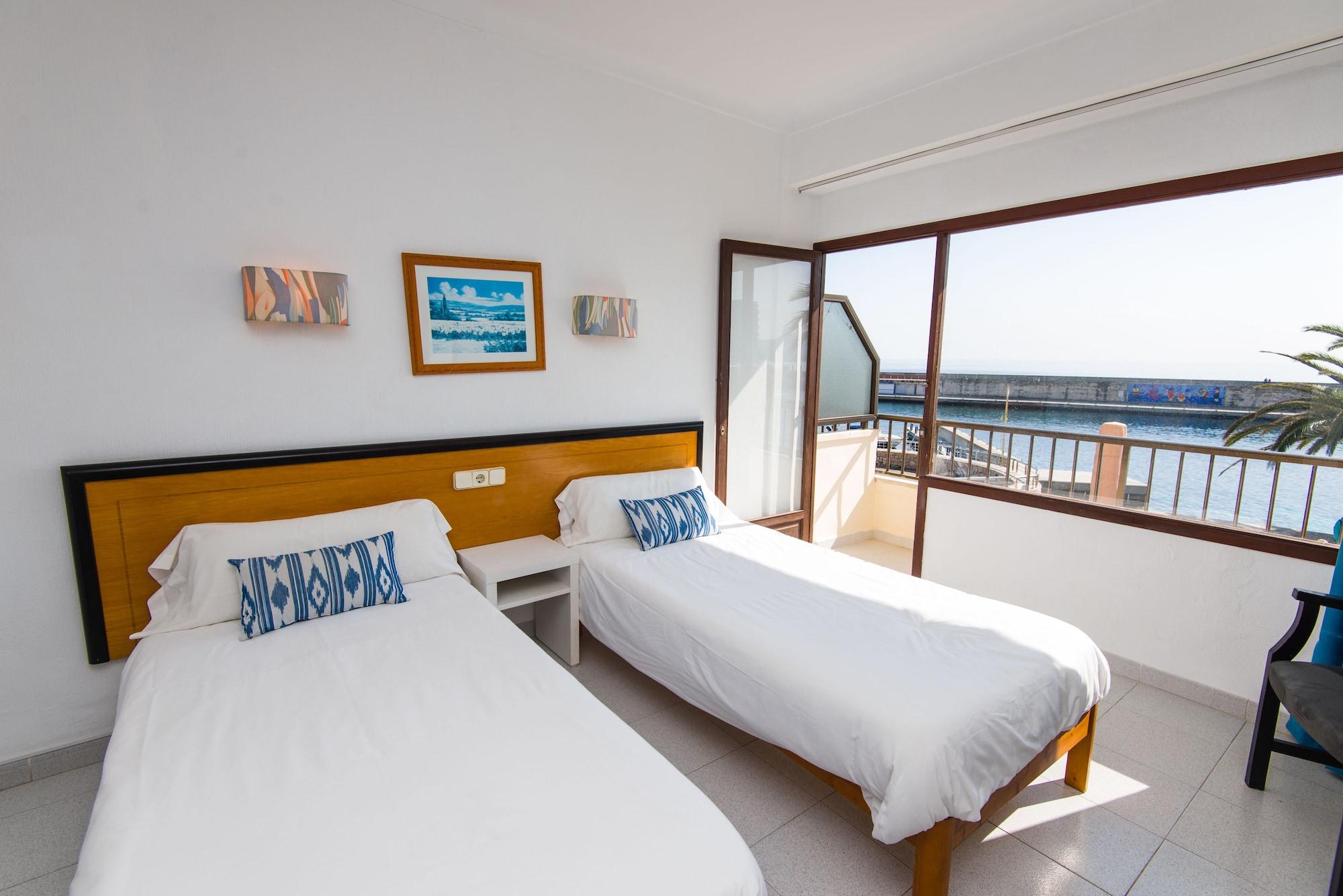 Hostal Port Corona Кала-Ратхада Екстер'єр фото