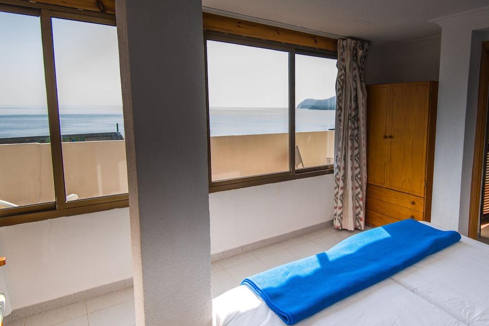 Hostal Port Corona Кала-Ратхада Екстер'єр фото